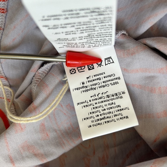 Vivienne Westwood 300$ Brand new Extra Virgin Olive Oil T Shirt w/ Orb Print - Picture 8 of 12